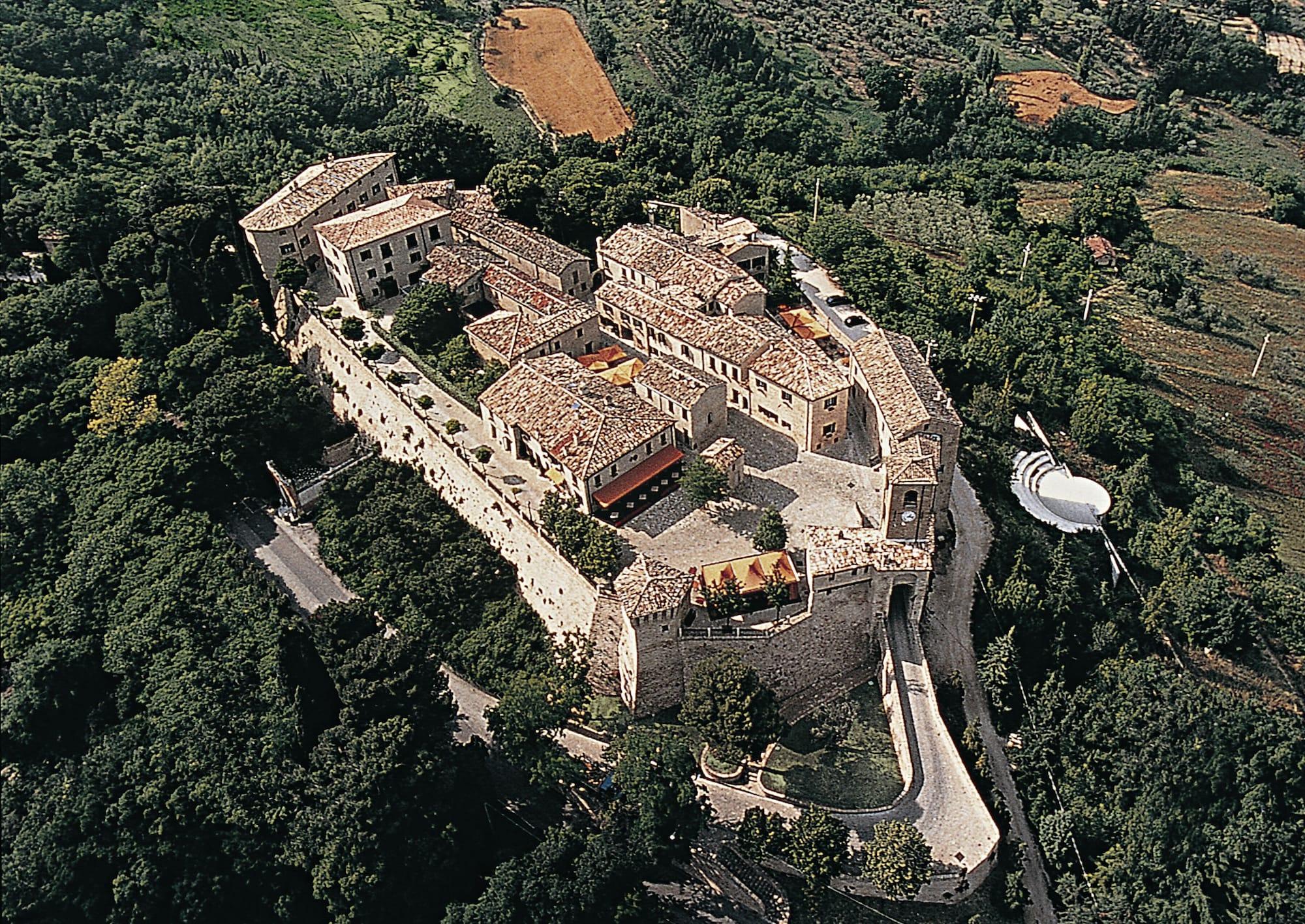 Castello Di Montegridolfo Spa Resort Exteriör bild