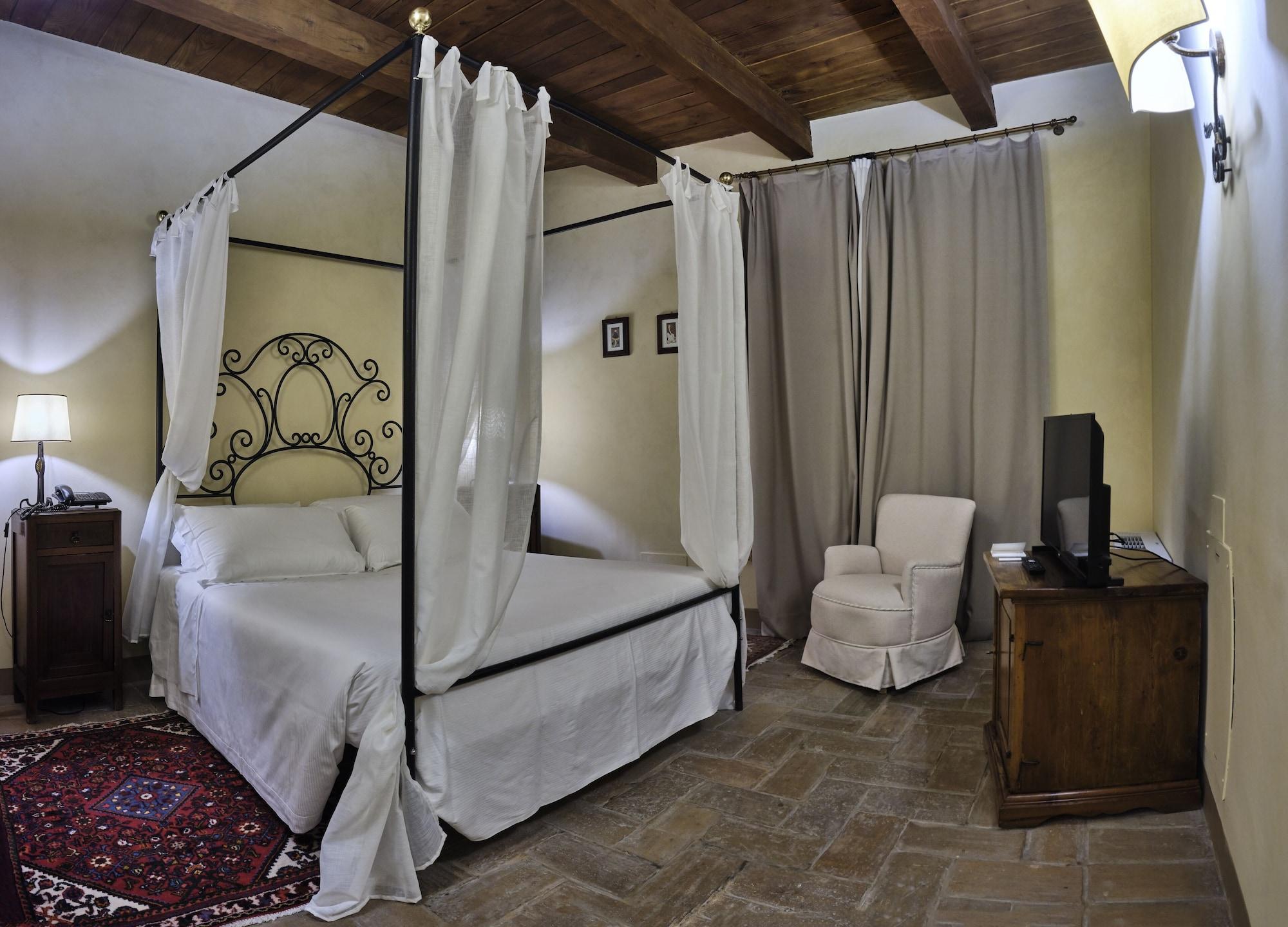 Castello Di Montegridolfo Spa Resort Exteriör bild